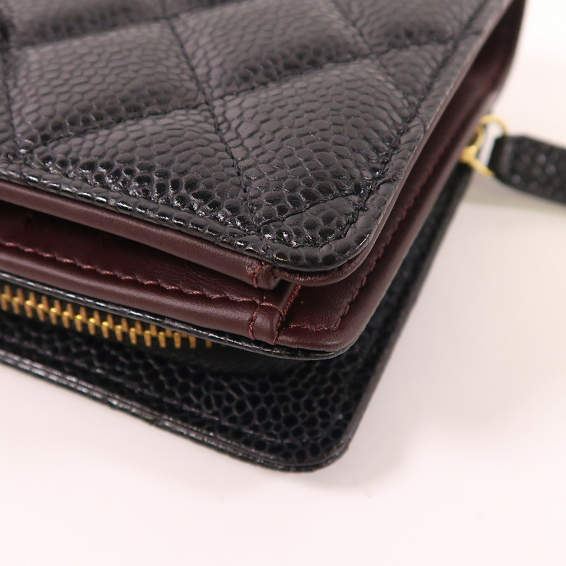 CHANEL 牛皮皮革Fold Wallet金扣錢包-13