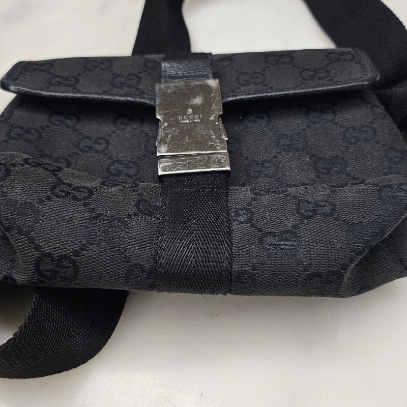 清倉大降價！GUCCI 經典帆布腰包。-5