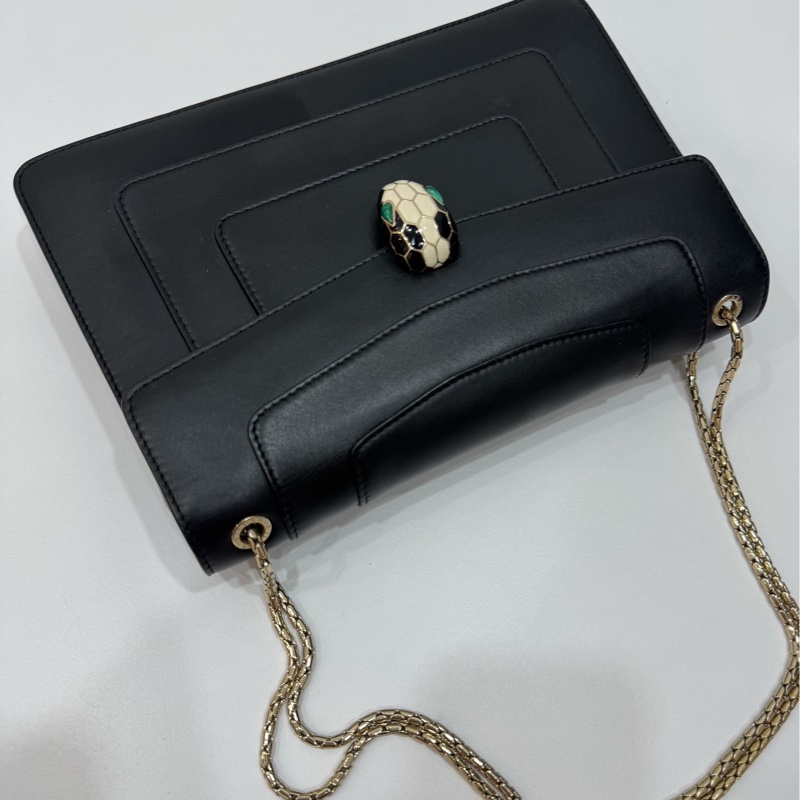BVLGARI 寶格麗Serpenti Forever 經典 琺瑯 蛇頭 牛皮 黑 鍊條包 斜背包 肩背包 腋下包-3