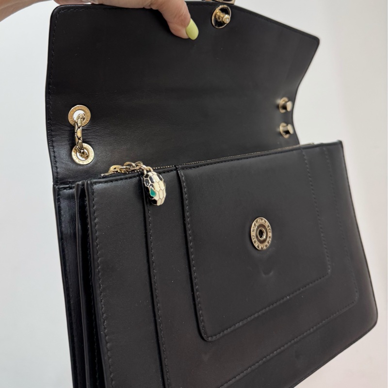 BVLGARI 寶格麗Serpenti Forever 經典 琺瑯 蛇頭 牛皮 黑 鍊條包 斜背包 肩背包 腋下包-23