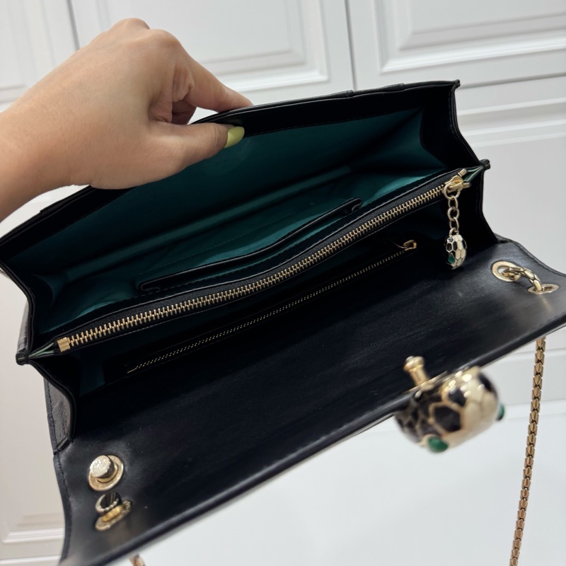 BVLGARI 寶格麗Serpenti Forever 經典 琺瑯 蛇頭 牛皮 黑 鍊條包 斜背包 肩背包 腋下包-24