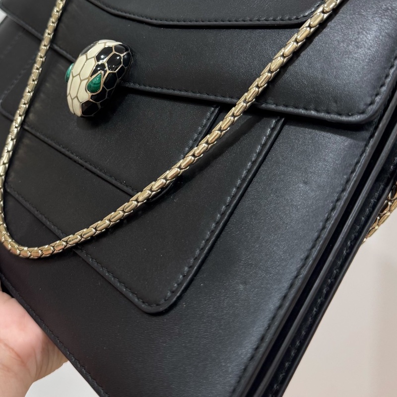 BVLGARI 寶格麗Serpenti Forever 經典 琺瑯 蛇頭 牛皮 黑 鍊條包 斜背包 肩背包 腋下包-28