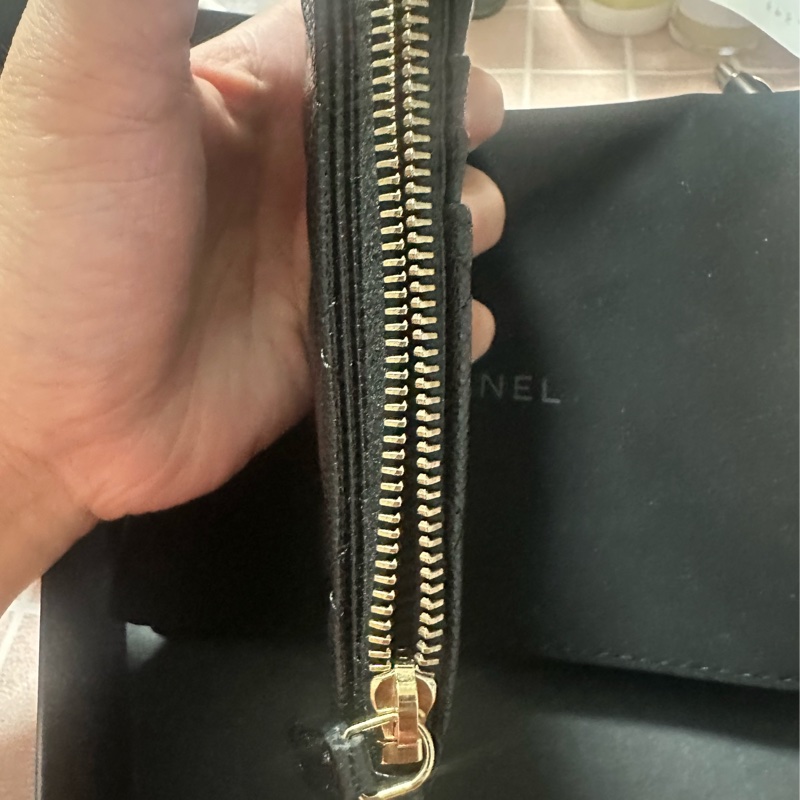 Chanel 香奈兒cf黑金荔枝牛皮卡零錢包 全新品-7