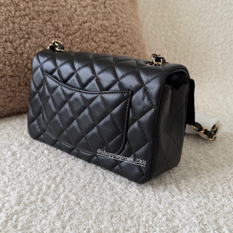 香奈兒 Chanel 全新品 經典迷你翻蓋包 CF20 黑金 mini CF🧬小瑕疵-6