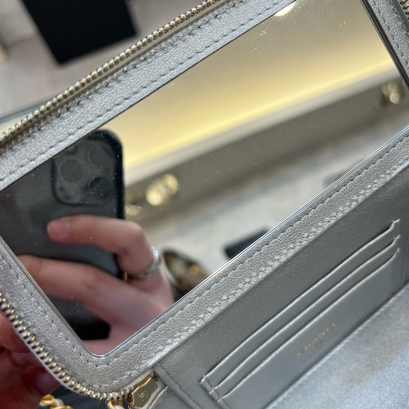 香奈兒手柄化妝包-14