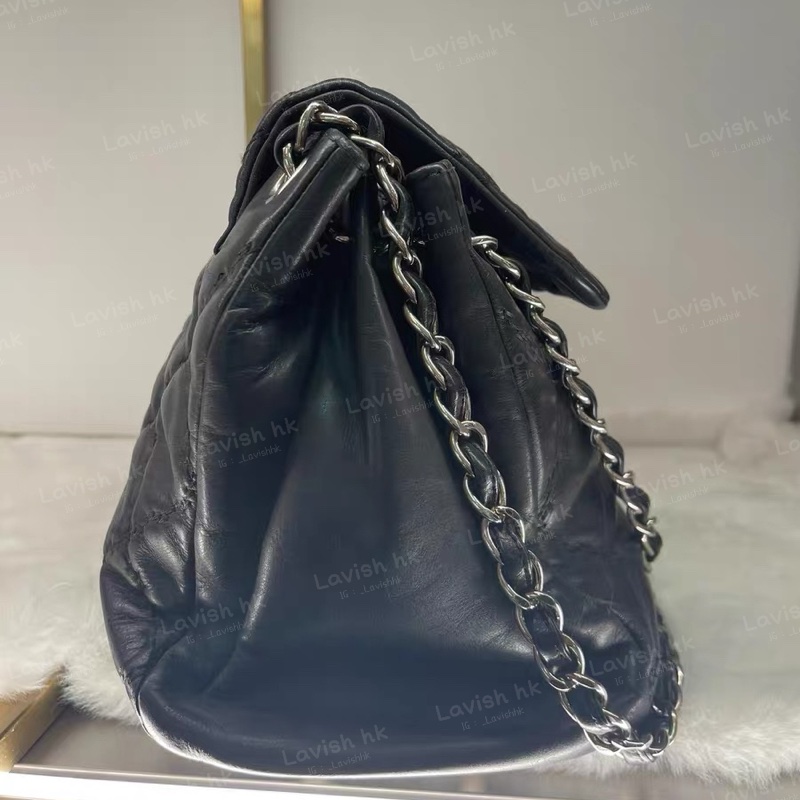 CHANEL 大LOGO琺瑯扣 鏈條包-3