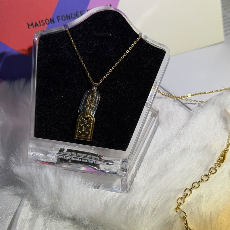 LV迷你行李吊牌墜飾項鍊-3