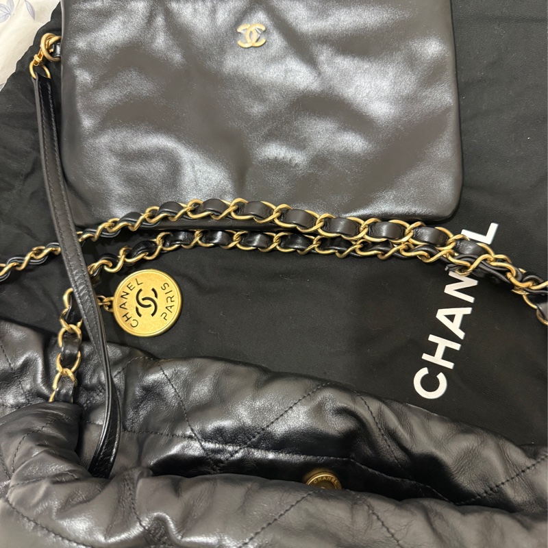 🌺🌺🌺Chanel 22bag  中號，專櫃正品-9