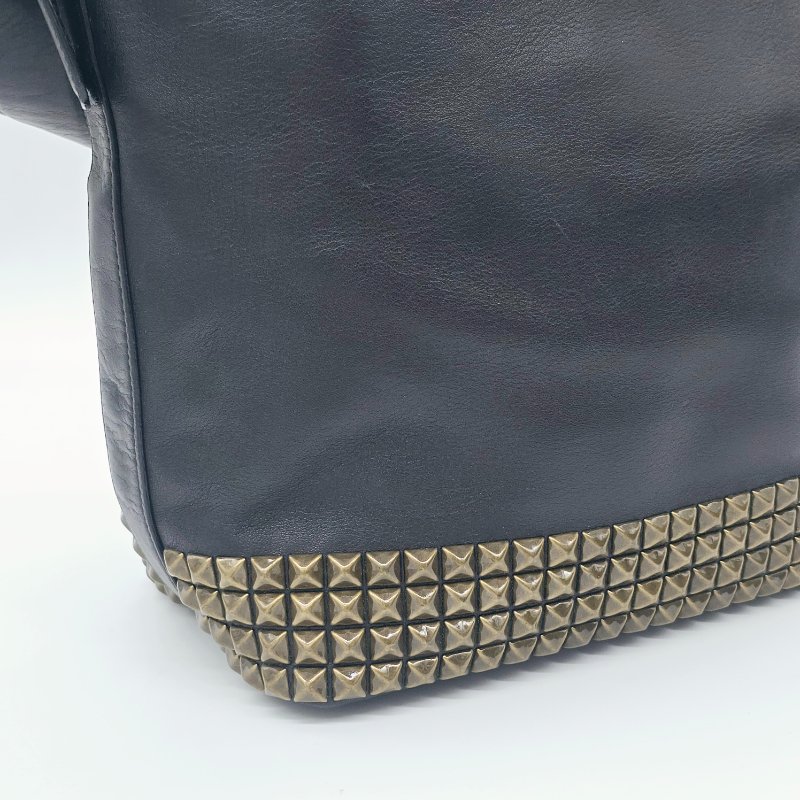 COACH 經典LOGO黃銅做舊鉚釘牛皮 斜背包 單肩包｜26413-6