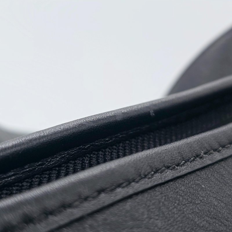 COACH 經典LOGO黃銅做舊鉚釘牛皮 斜背包 單肩包｜26413-8