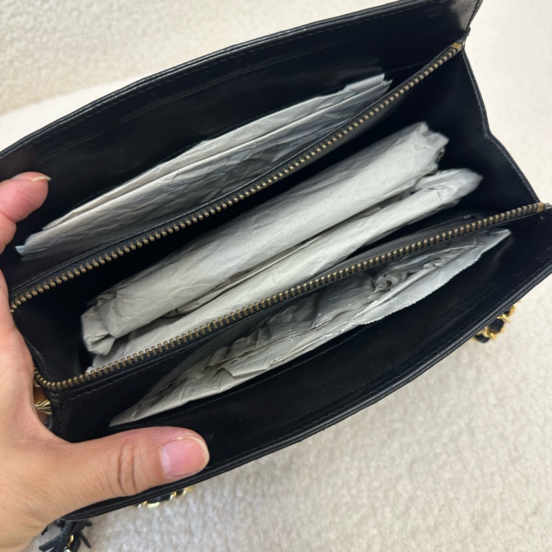 Chanel香奈兒黑色流蘇包,帶卡 經典菱格紋配金鏈條-4