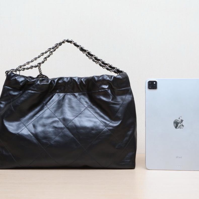 CHANEL(香奈兒) 22Bag 橫版 小號 38cm 黑色 晶片開 銀扣-2