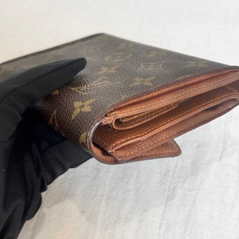 Louis Vuitton 滿版老花中夾-12