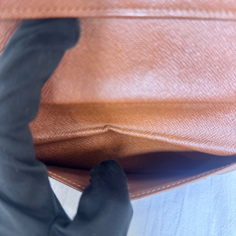 Louis Vuitton 滿版老花中夾-19