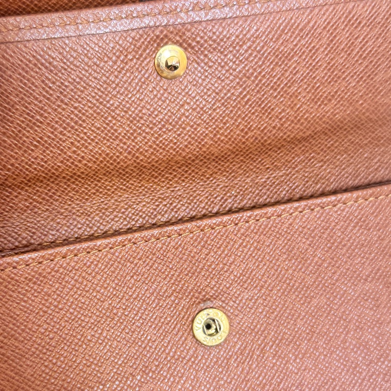 Louis Vuitton 滿版老花中夾-24