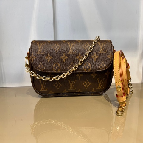 LV wallet on chain Ivy 斜背包