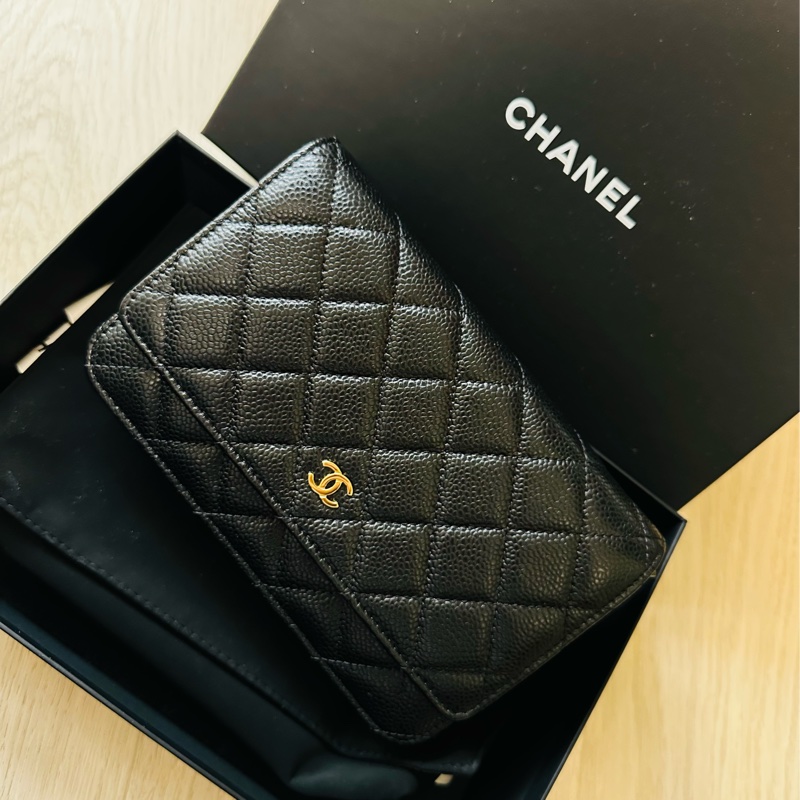 Chanel #WOC 黑色荔枝牛皮淡金扣-1