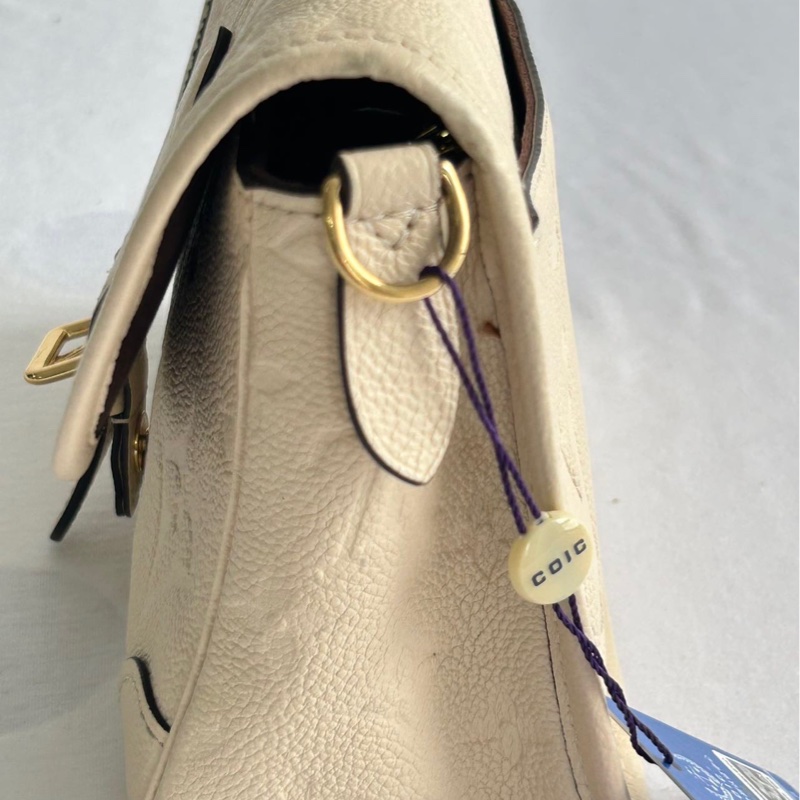 LV奶白色全皮法棍包，尺寸15924cm，專櫃正品MD6515-5