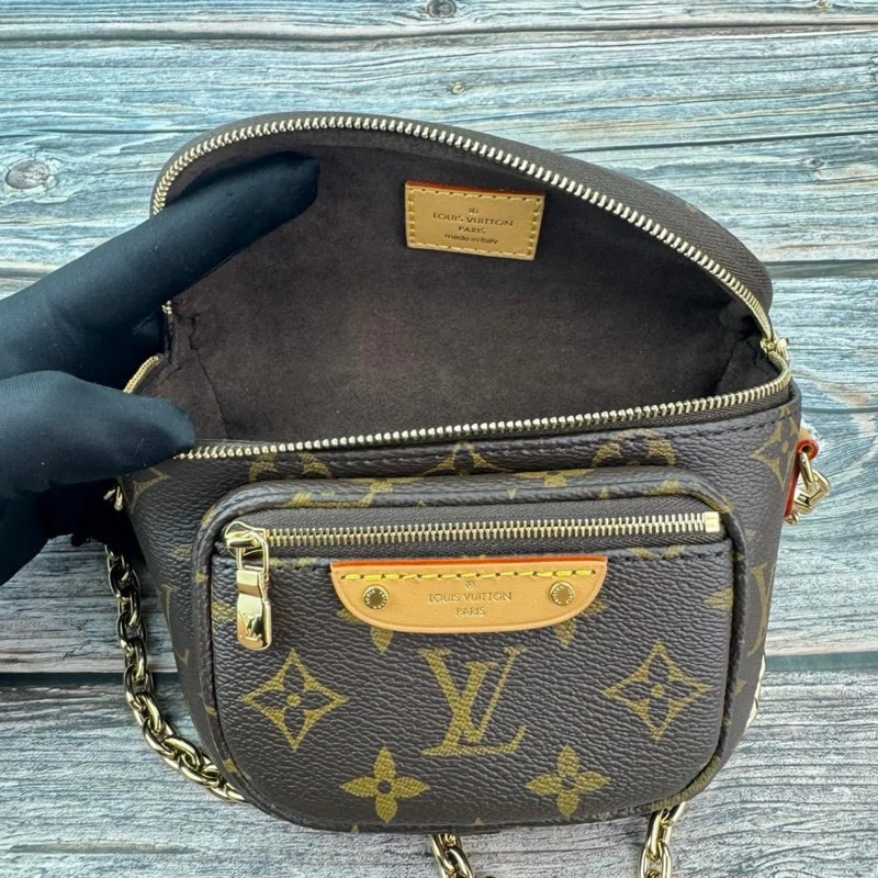 LV Louis Vuitton 路易威登M82335經典Mini Bumbag Monogram帆布 腰包/斜背包-1