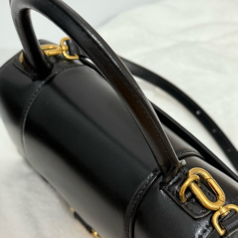 BALENCIAGA沙漏包-2