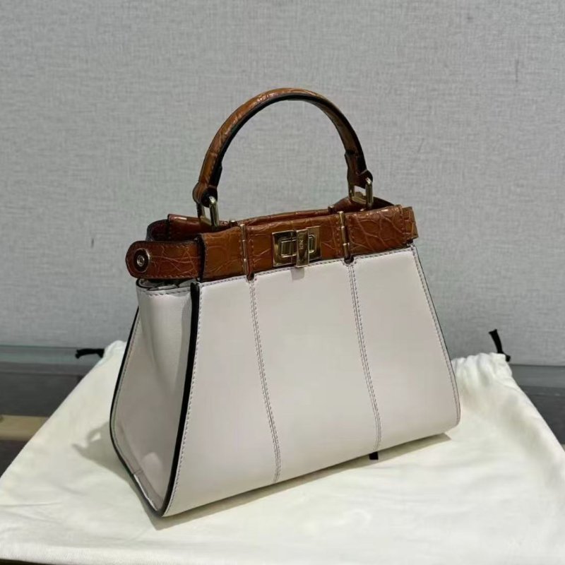 ✨Fendi peekaboo鱷魚壓紋手提斜背包 23*17*10 99新 配件塵袋-1