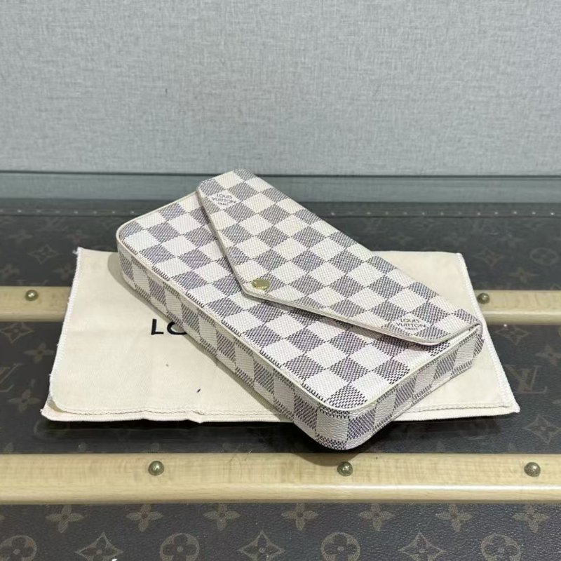 ✨Louis Vuitton 白棋盤格三合一肩背斜背鍊條包 21*12*3 99新 配件塵袋盒子購證-5