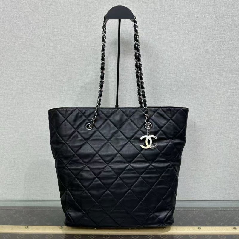 ✨Chanel 黑銀菱格紋手提肩背包 30*34*10 98新 配件塵袋-0