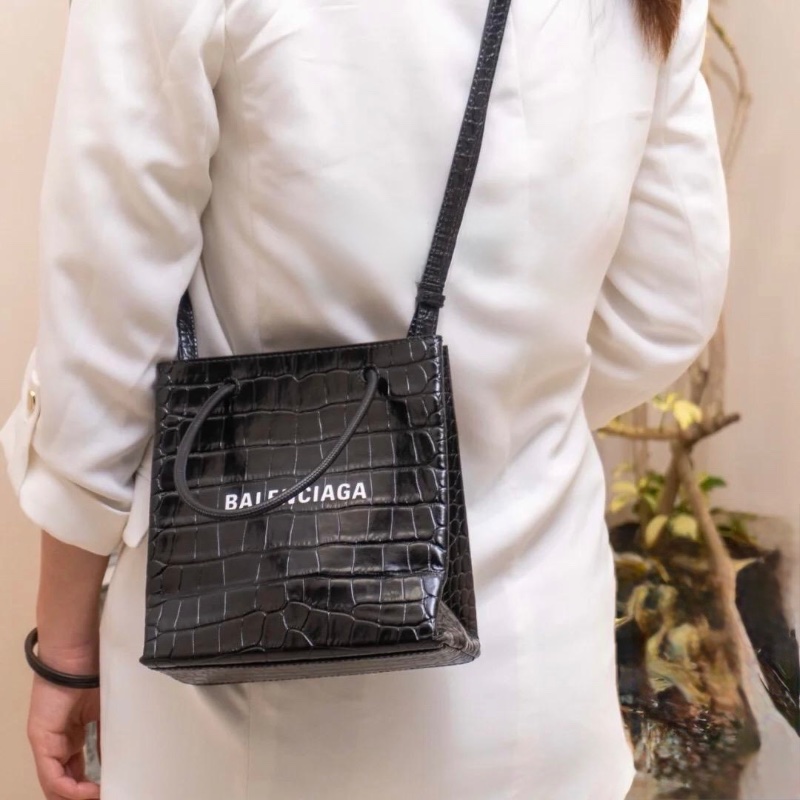 Balenciaga black handbag-4