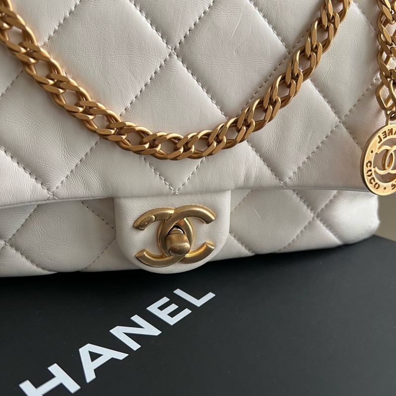 CHANEL 菱格羊皮金鍊斜背包-12