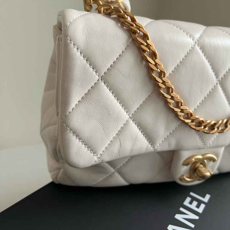 CHANEL 菱格羊皮金鍊斜背包-14