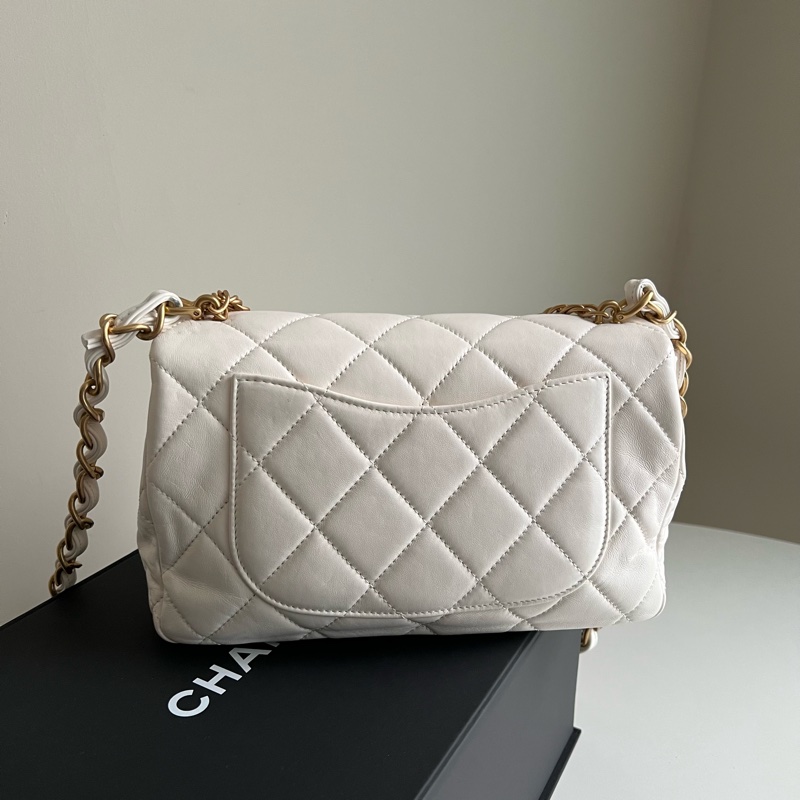 CHANEL 菱格羊皮金鍊斜背包-18