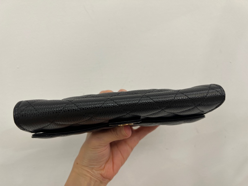 Chanel 嘿荔枝金釦內零錢袋12卡長夾-9