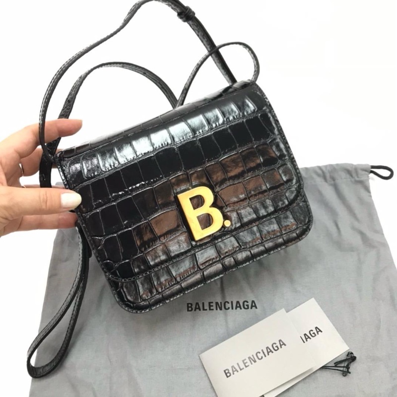 Balenciaga B bag-0