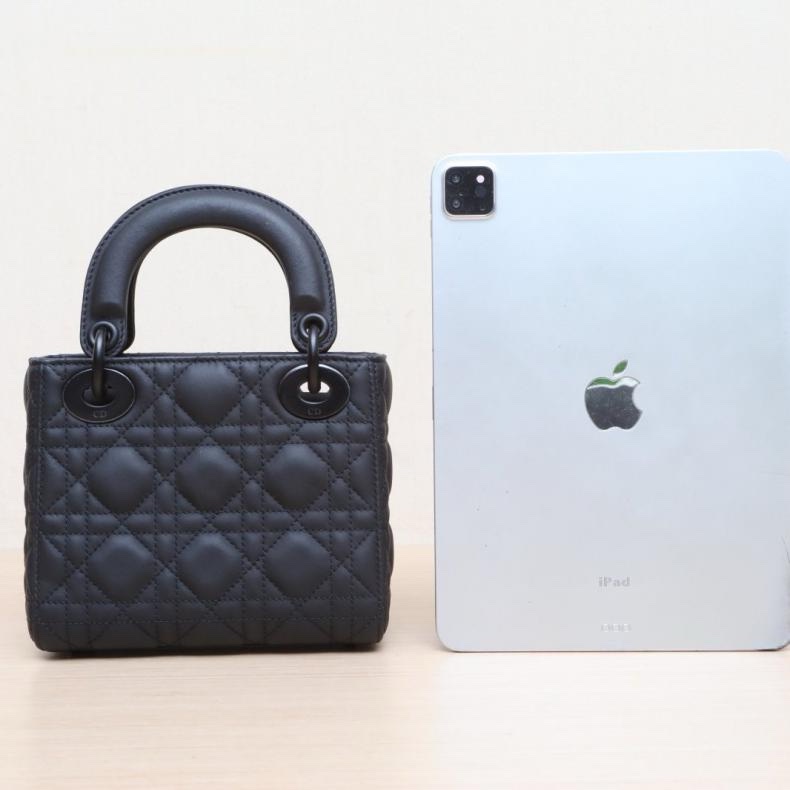 DIOR(迪奧) Lady Dior 戴妃包 三格 黑色 磨砂扣 2020-2