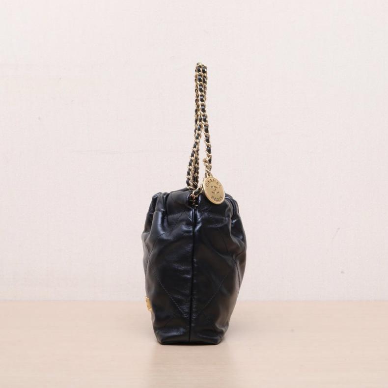 CHANEL(香奈兒) 22Bag Tote托特包 Mini 20cm 黑色  晶片開 金扣-1