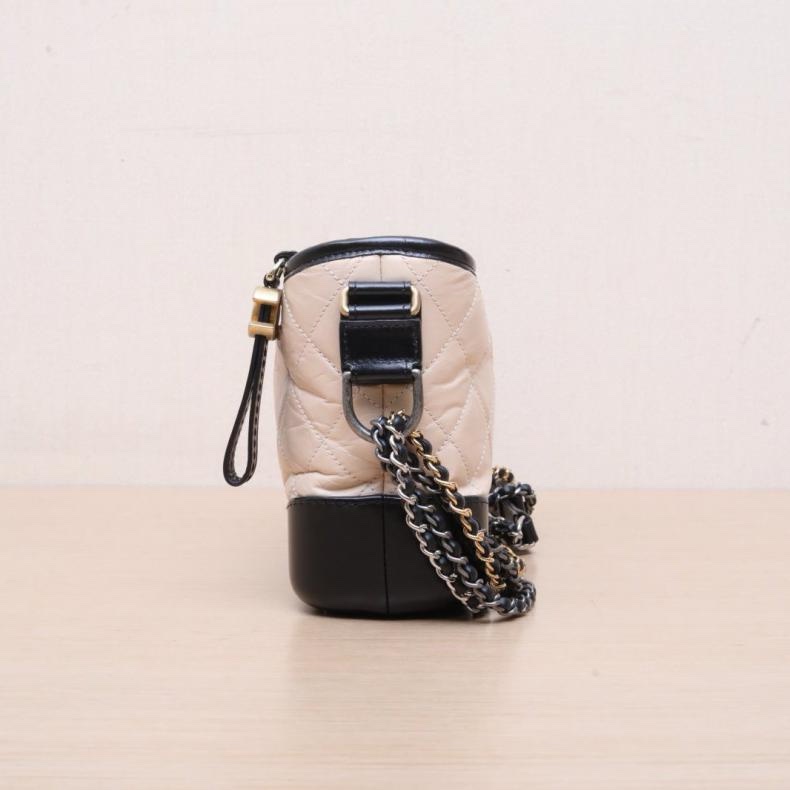 CHANEL(香奈兒) GABRIELLE 流浪 小號 20cm 奶茶色  25開 金銀扣 黑底-1