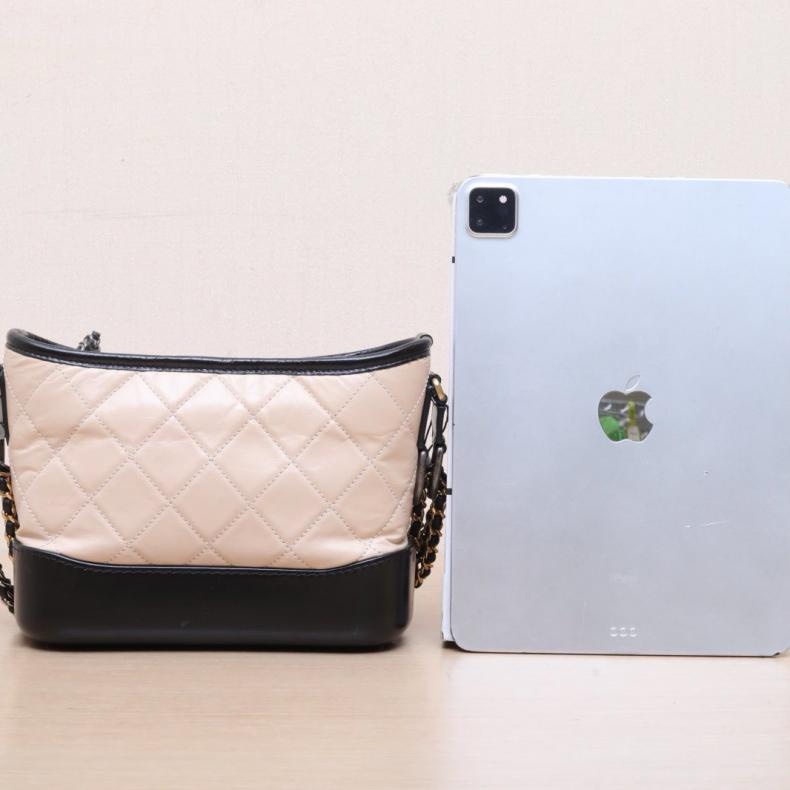 CHANEL(香奈兒) GABRIELLE 流浪 小號 20cm 奶茶色  25開 金銀扣 黑底-2