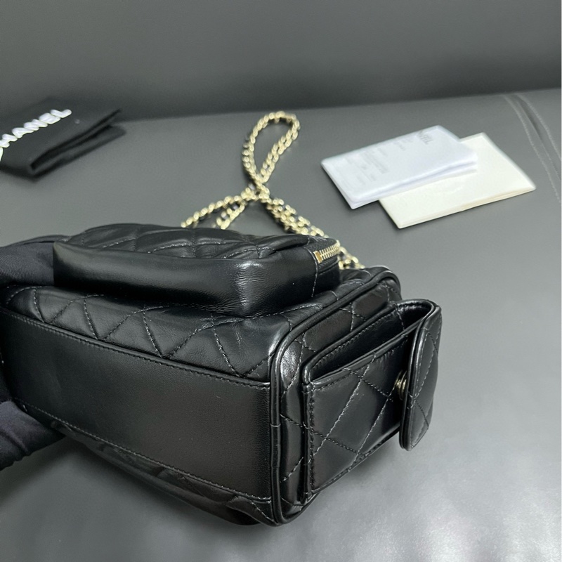 Chanel 24K 保齡球相機包-9