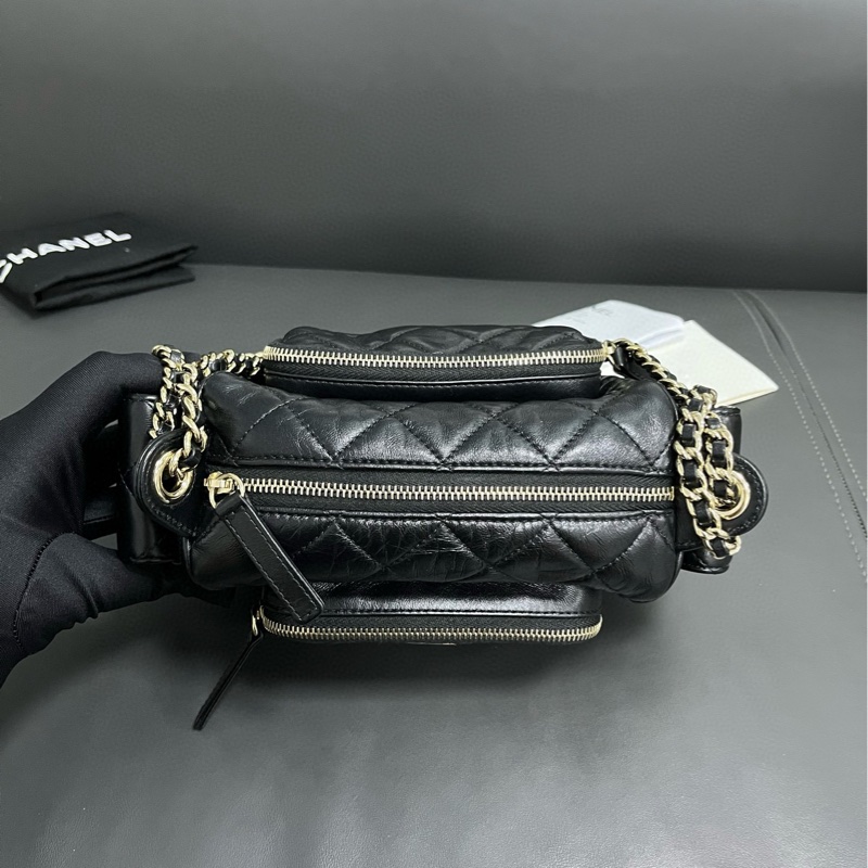 Chanel 24K 保齡球相機包-11