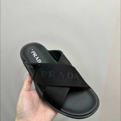 PRADA 男拖 黑色 6.5