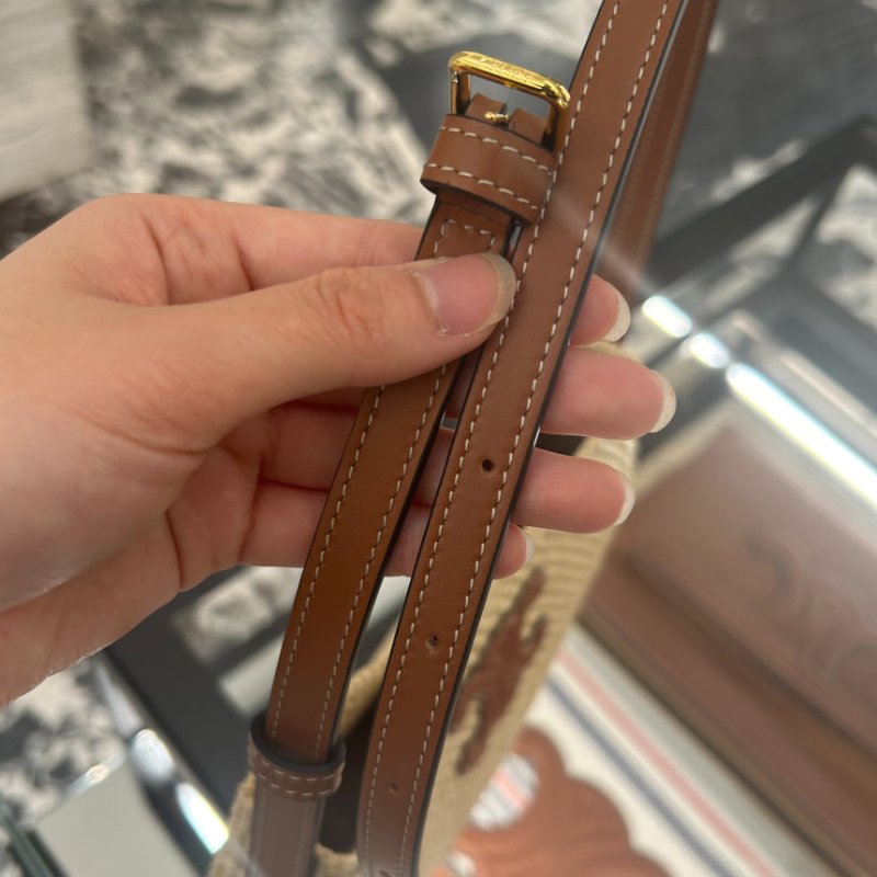 🎉新品好折扣✨Celine 119722 凱旋門 中款 Tilly 草編包-14