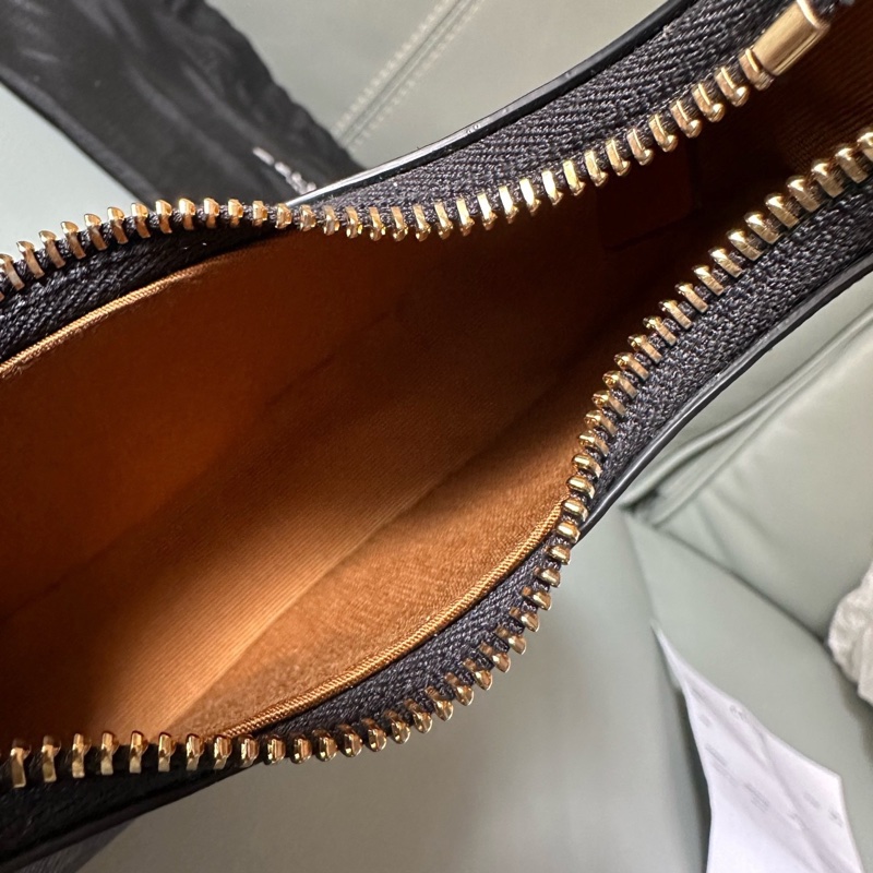 Celine 賽琳mini老花凱旋門豌豆包,尺寸16x8.5x4cm,成色98新-3