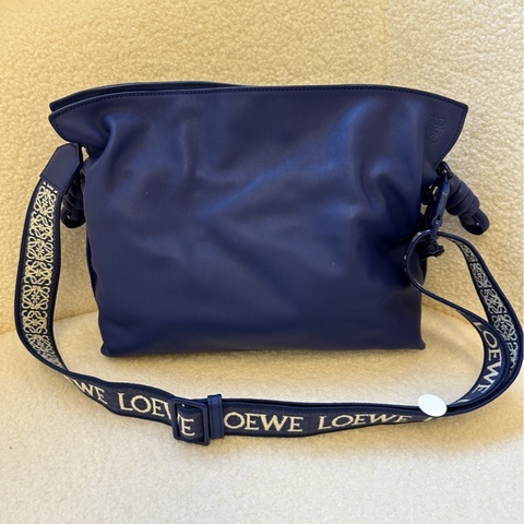 羅意威牛皮福袋中號藍紫色，底長30cm，20年購入98新