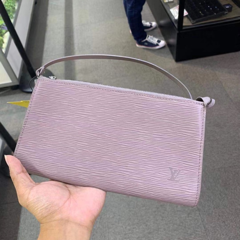 「JL精品代購」 9新 LV淡紫色水波紋大麻將-1