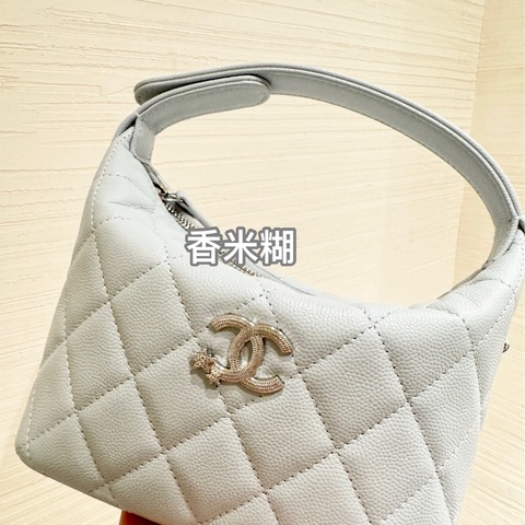 Chanel香奈兒25B星星銀扣淺藍色飯盒包