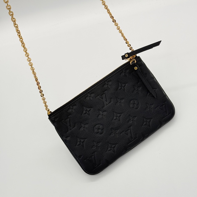 LOUIS VUITTON Double Zip Pochette 黑壓花紋牛皮 多夾層手拿 斜背包 M68568  （晶片款）-1