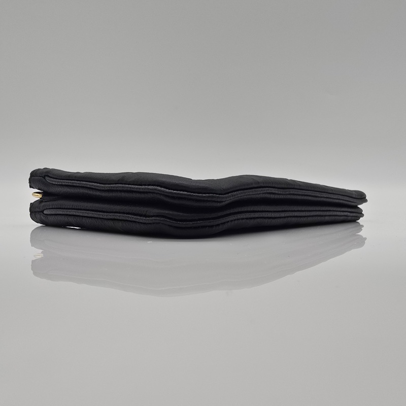 LOUIS VUITTON Double Zip Pochette 黑壓花紋牛皮 多夾層手拿 斜背包 M68568  （晶片款）-7