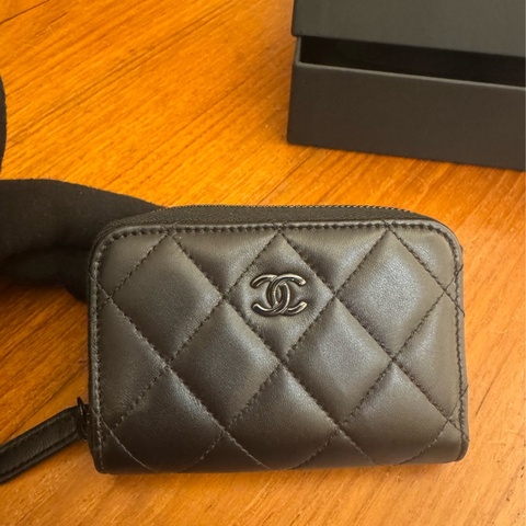 Chanel so black羊皮零錢包