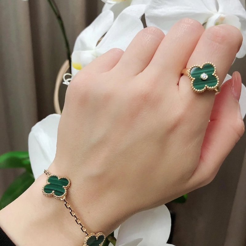Van Cleef & Arpels 孔雀石18K金四葉草戒指 - Vintage Alhambra-8