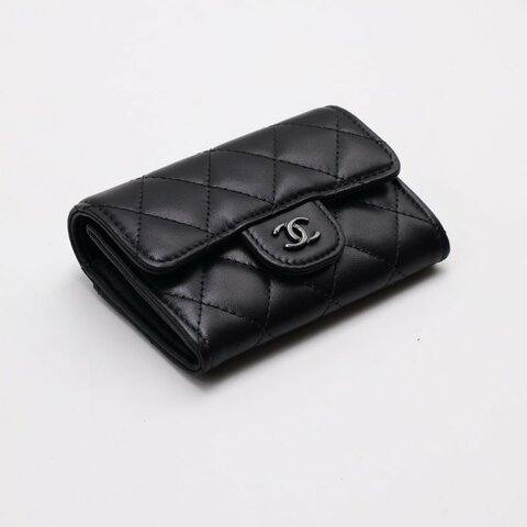 CHANEL 經典羊皮拉鍊夾層卡包 - So black